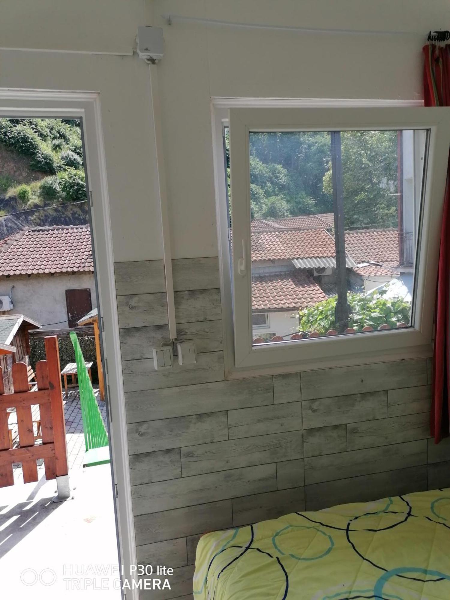 Hostel Trajan Donji Milanovac Esterno foto